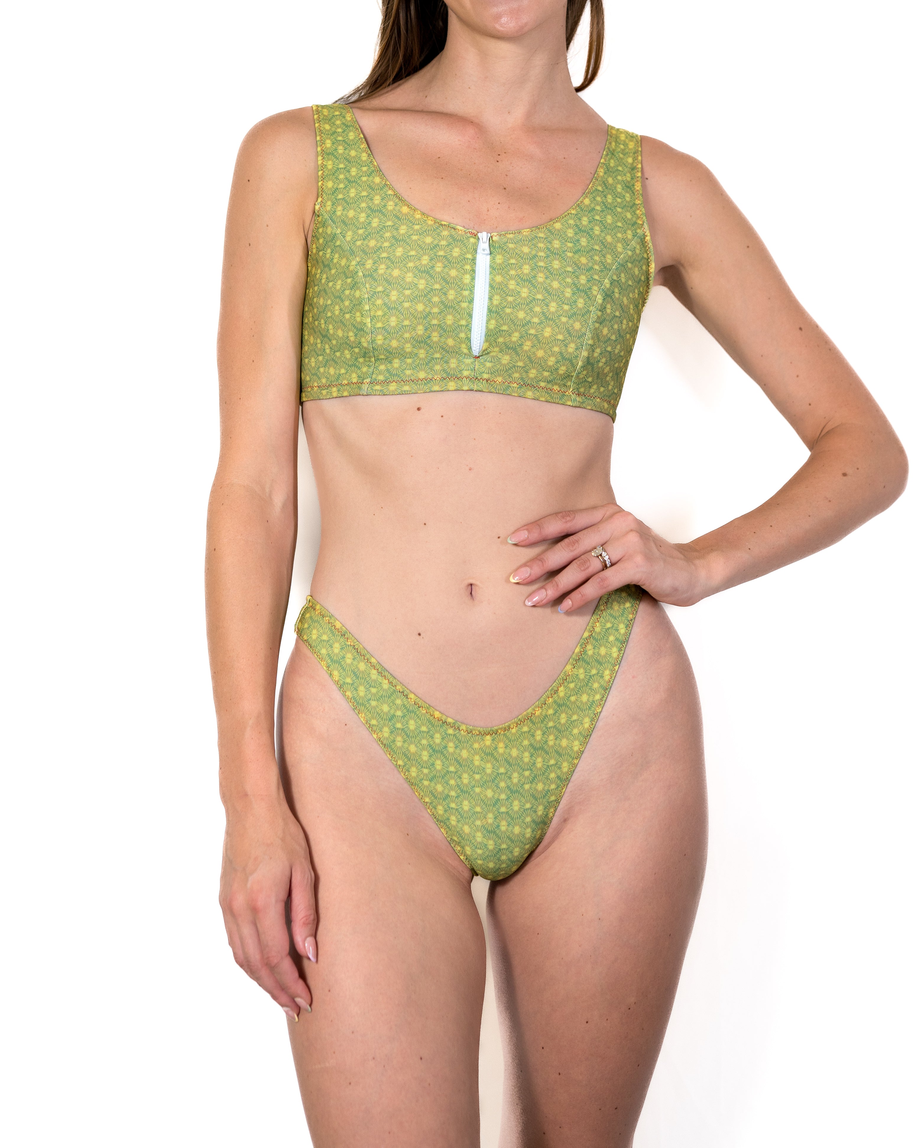 Aima Dora - High Leg Tanga Bottom - Front / Turtle Bay - Baie aux tortues