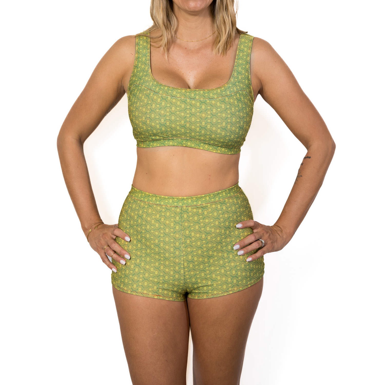 Aima Dora - Surf Shorty Bottom - Front / Turtle Bay - Baie aux tortues