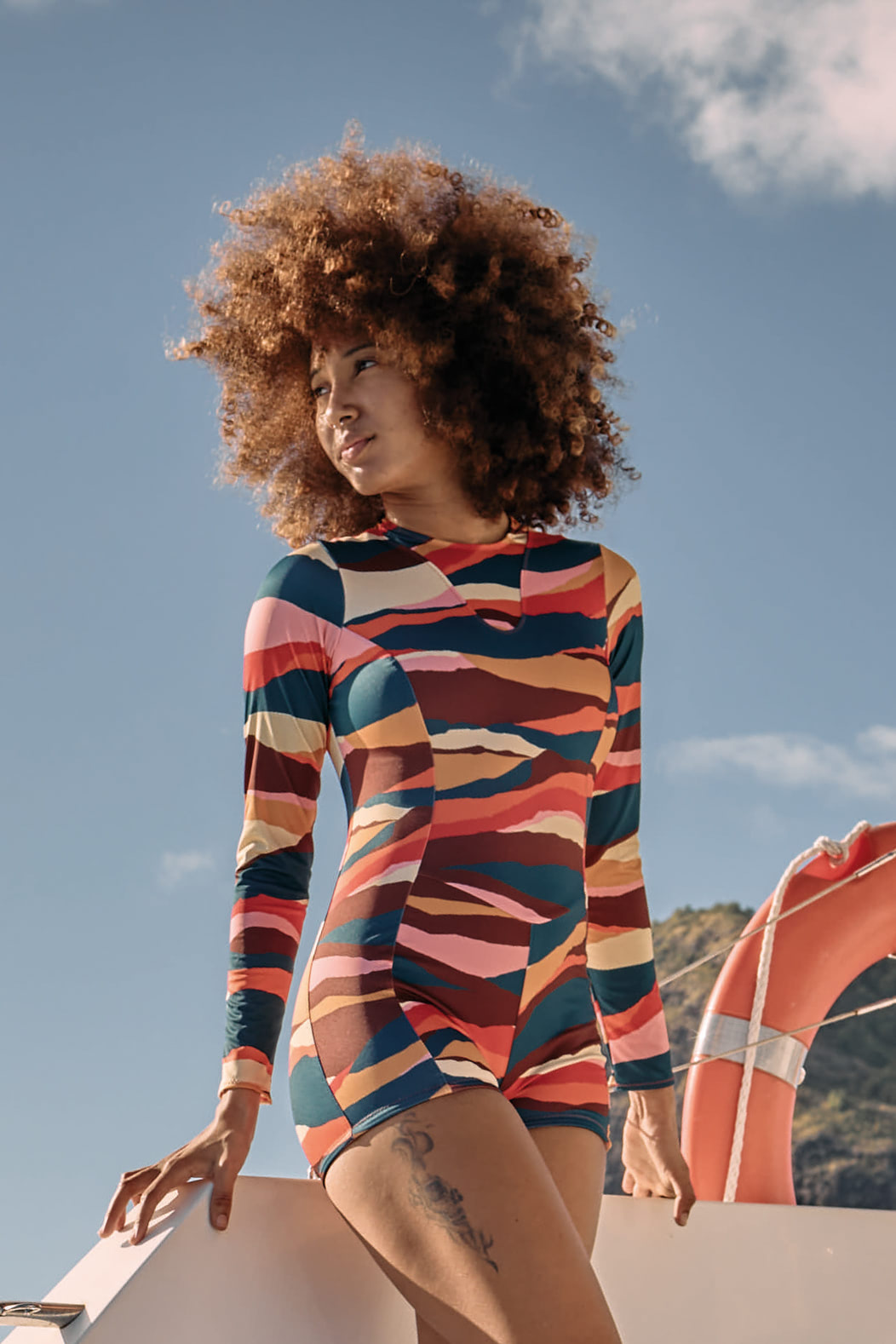 Aima Dora - Waverider Longsleeves - Front / Chamarel - Chamarel
